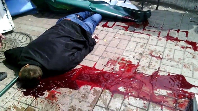 Mariupol Ukraine Army killing civilians.